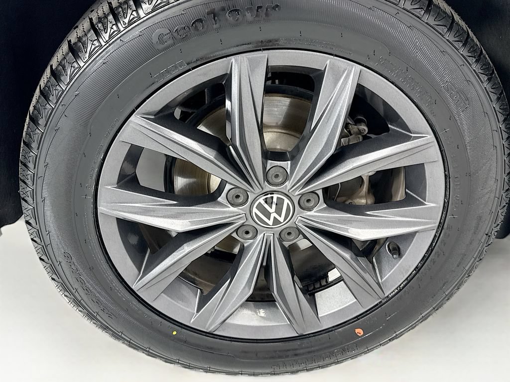 Used 2022 Volkswagen Tiguan SE FWD image 31