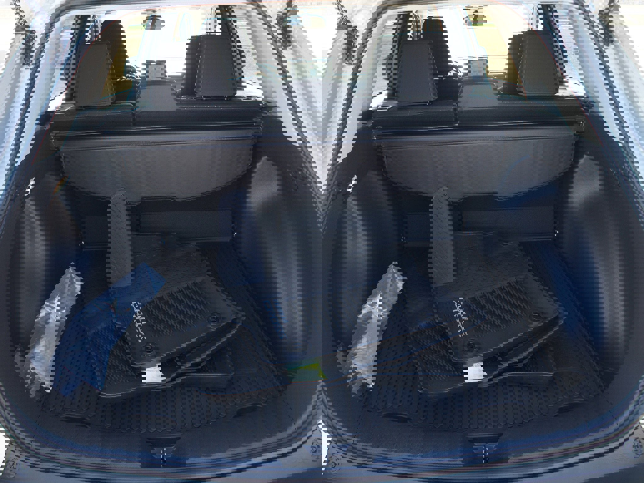 Used 2025 Toyota Corolla Cross LE image 16