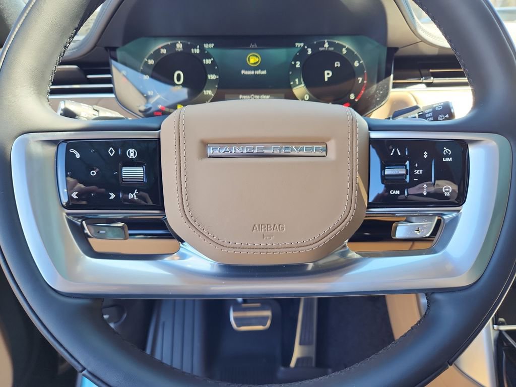 New 2026 Land Rover Range Rover Long Wheelbase SE AWD/4WD image 18