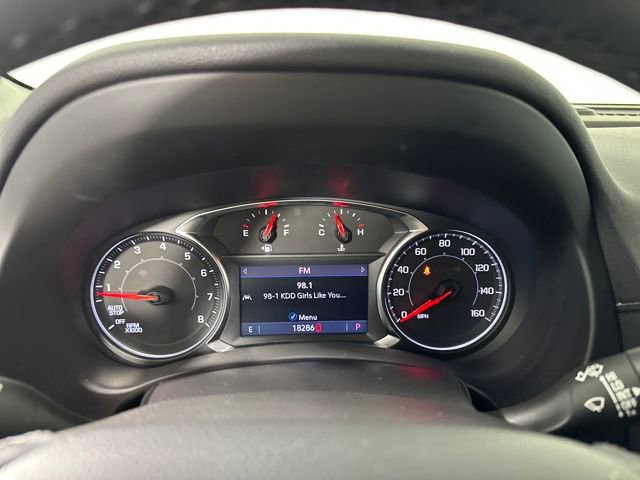 Used 2023 GMC Terrain SLT image 17