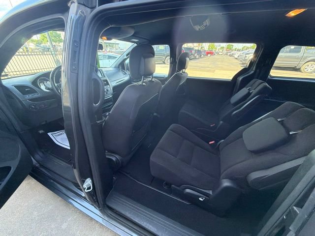 Used 2017 Dodge Grand Caravan SE FWD image 34