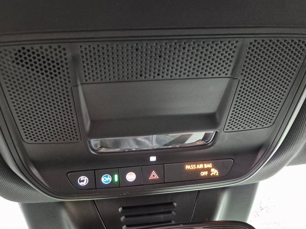 New 2026 Chevrolet Equinox EV LT image 25