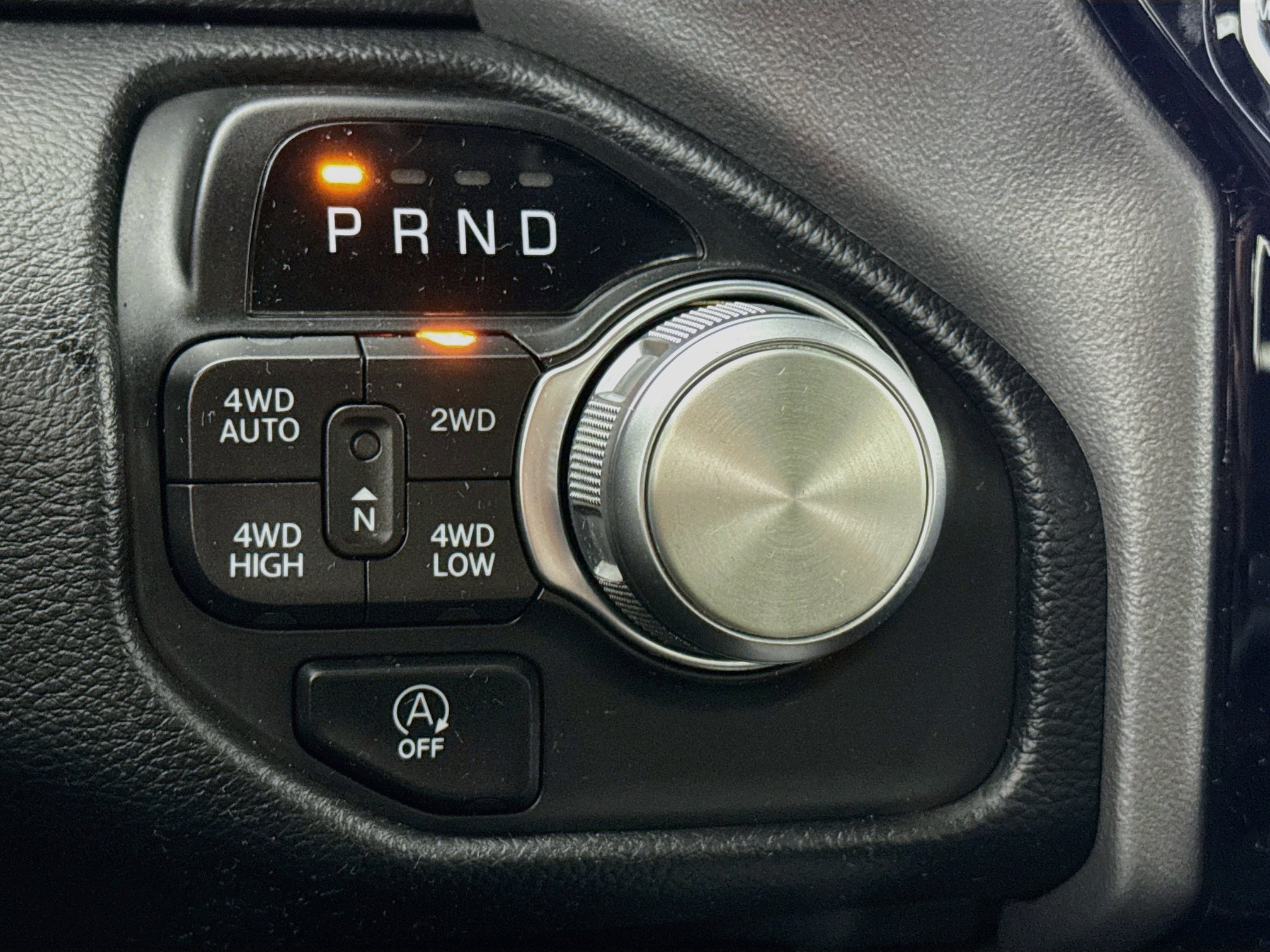 Used 2022 RAM 1500 Laramie AWD/4WD image 17