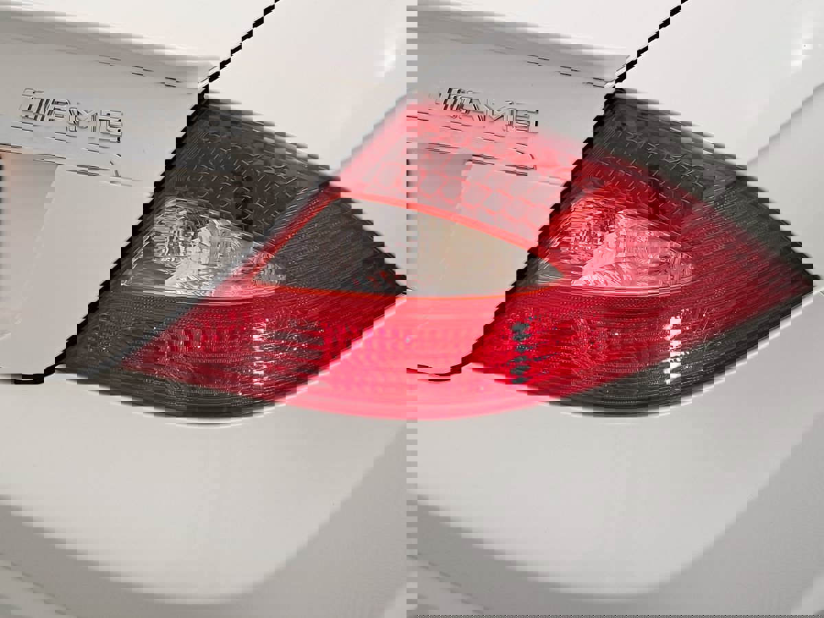 Used 2006 Mercedes-Benz CLS 55 AMG image 7