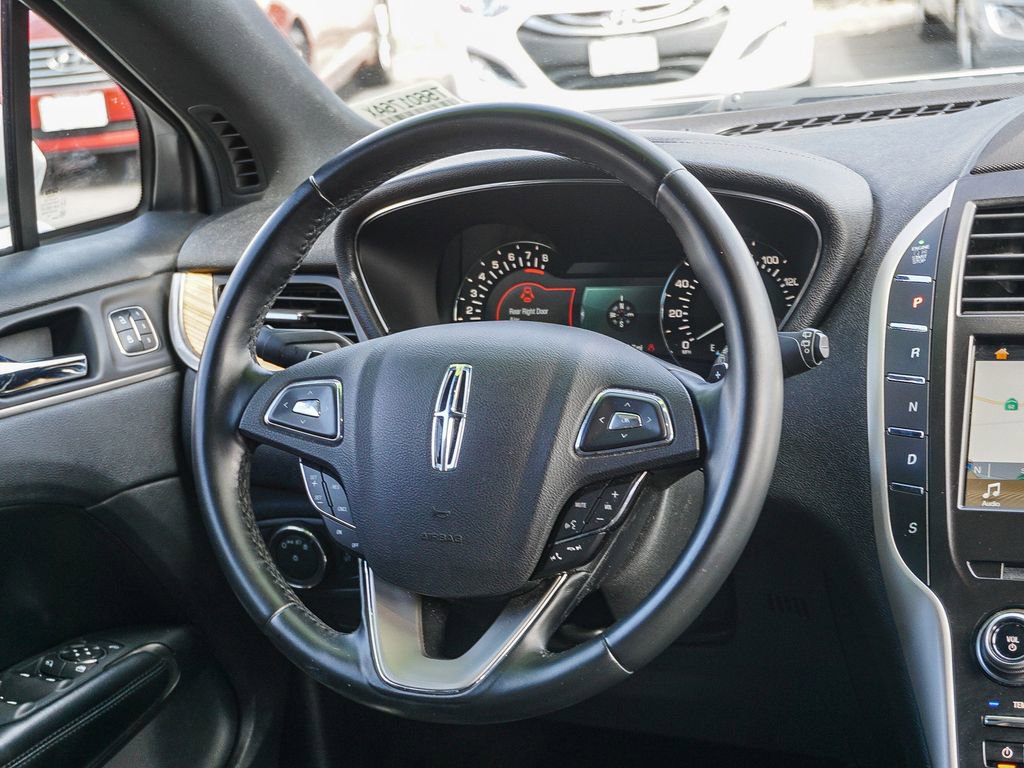 Used 2016 Lincoln MKC Select image 17