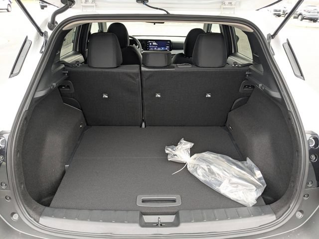 New 2026 Nissan Kicks SV w/ Cold Weather Package FWD image 26