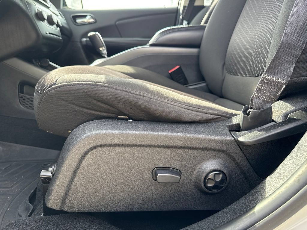 Used 2017 Dodge Journey SXT w/ Premium Group FWD image 21