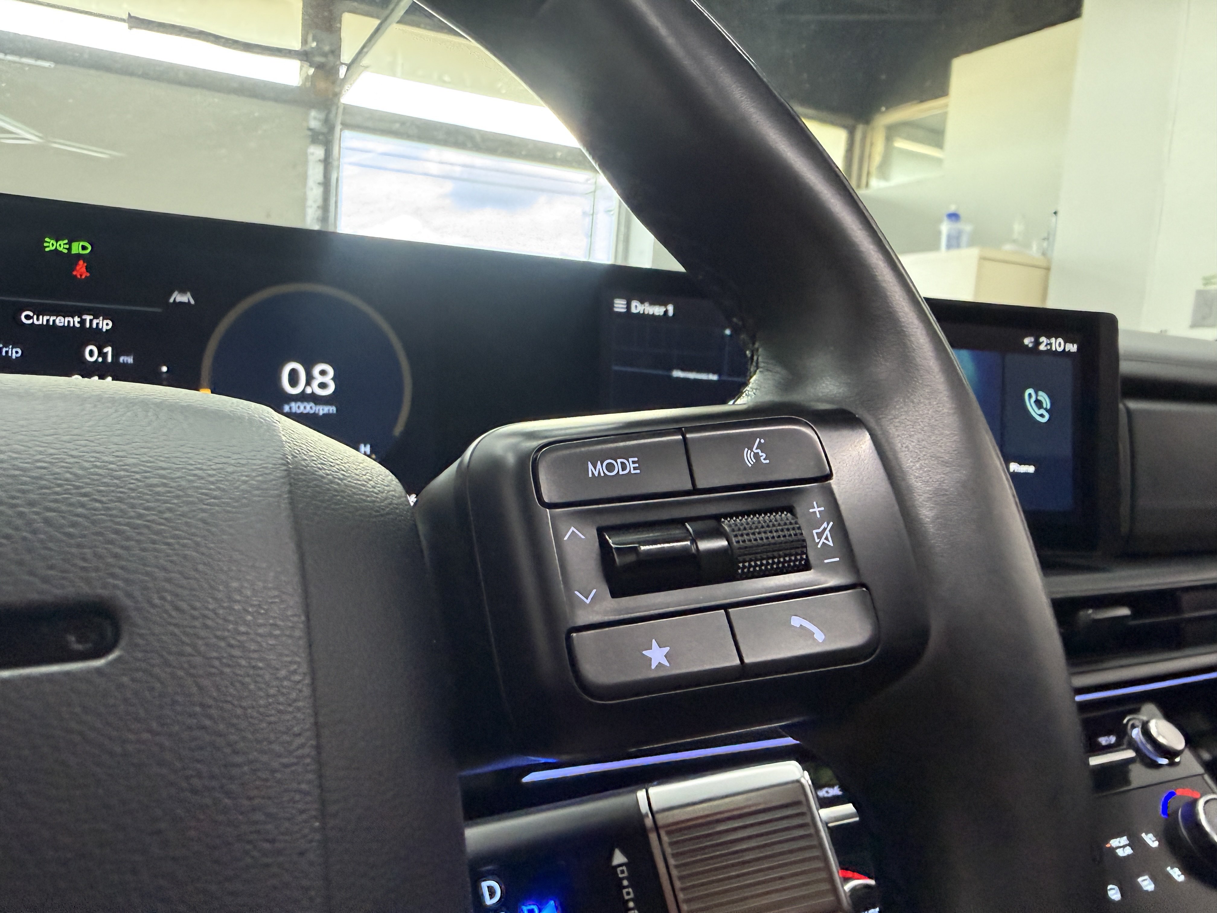 Used 2024 Hyundai Santa Fe Calligraphy AWD/4WD image 17