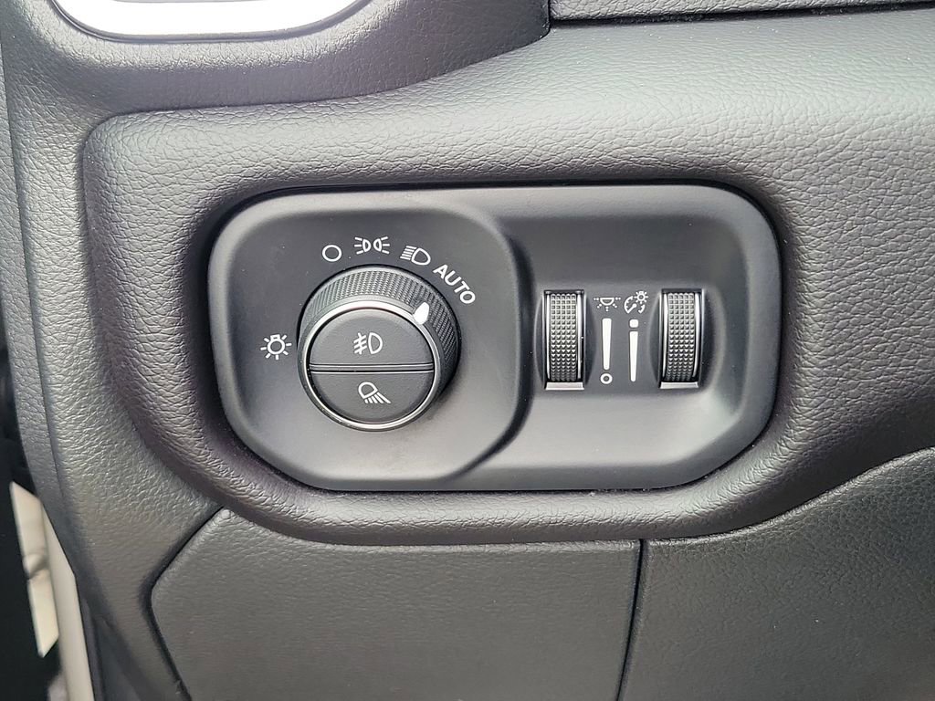 Used 2024 RAM 3500 Laramie w/ Night Edition AWD/4WD image 25