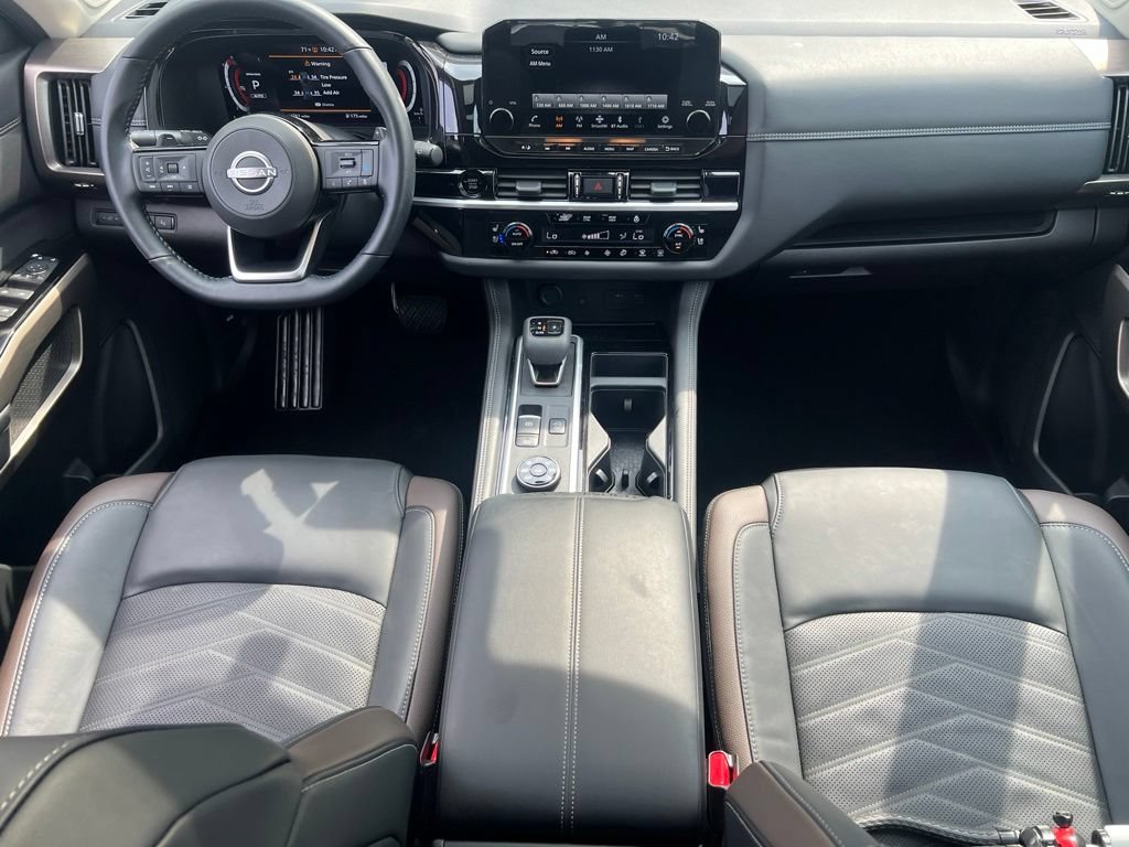 Certified 2025 Nissan Pathfinder Platinum w/ Cargo Package AWD/4WD image 21