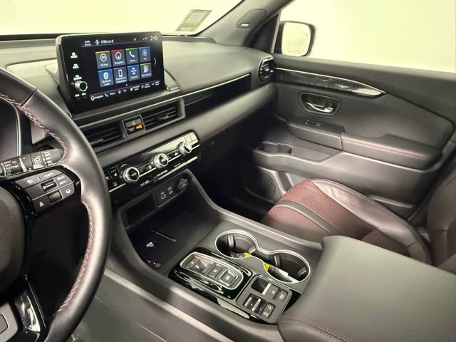 Used 2025 Honda Pilot Black Edition image 30