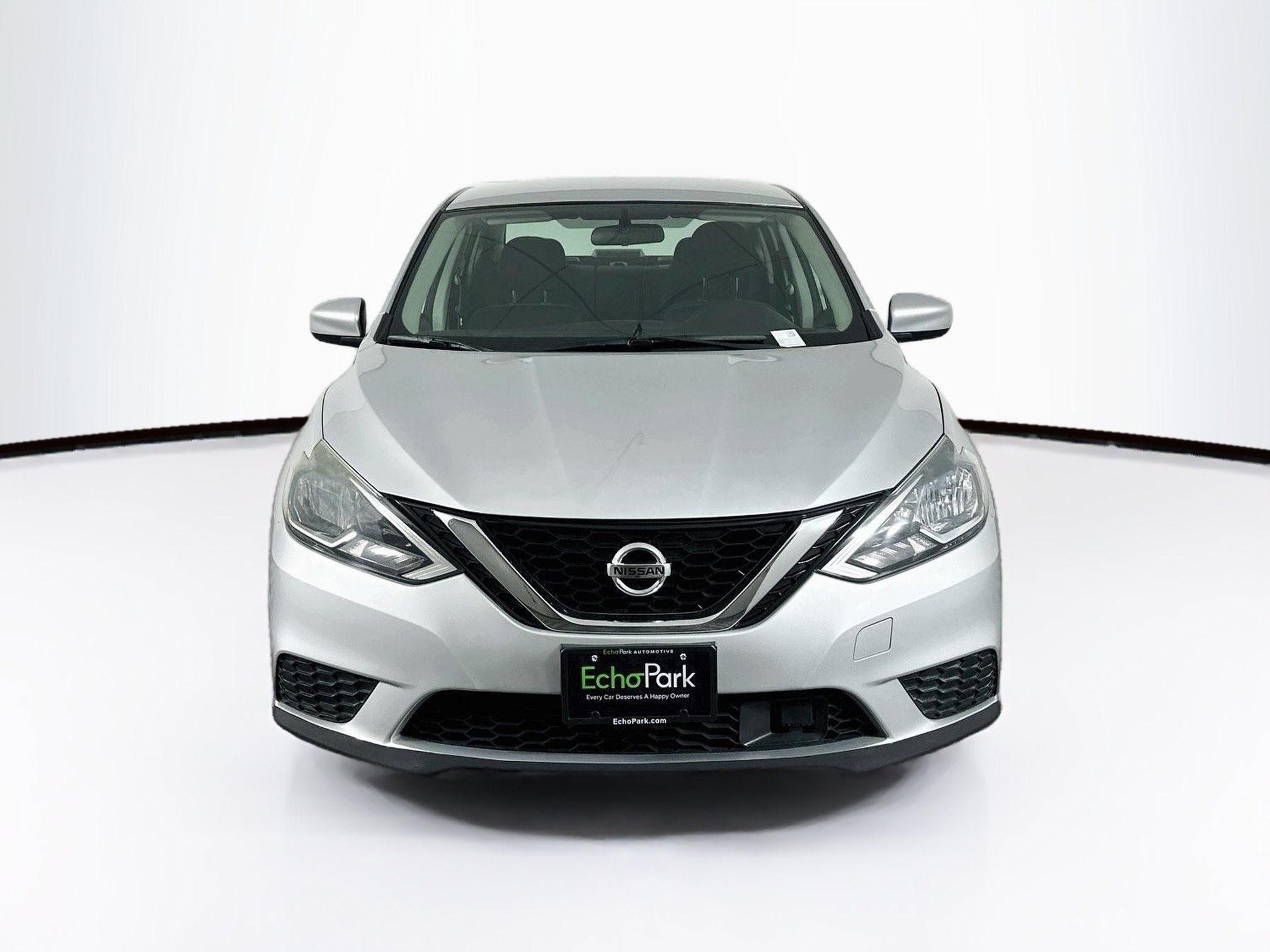 Used 2019 Nissan Sentra SV FWD image 2