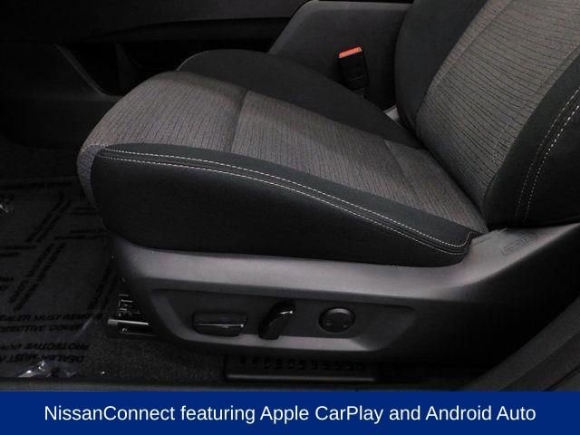 Used 2023 Nissan Rogue SV image 31