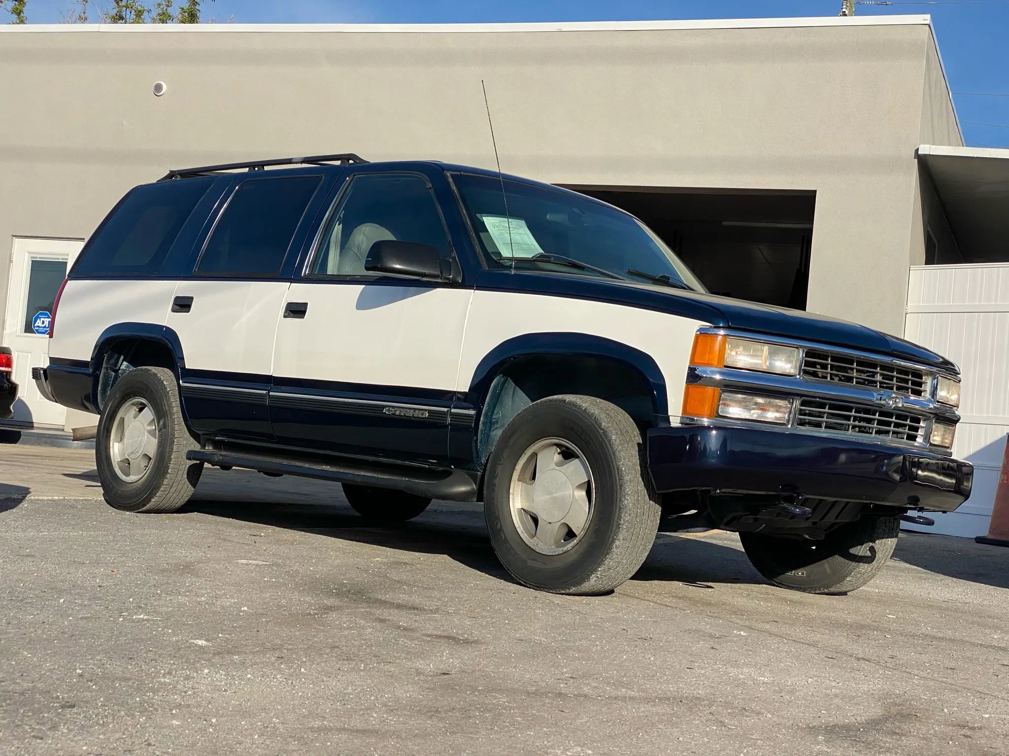 Used 1999 Chevrolet Tahoe Z71 w/ Preferred Equipment Group image 7
