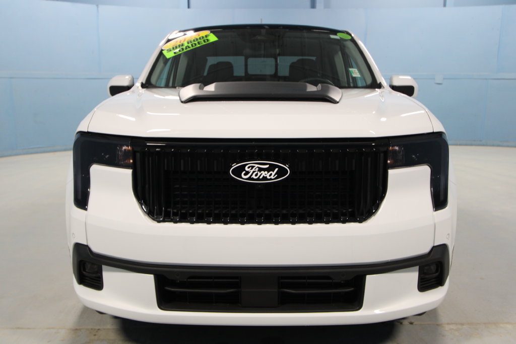 Used 2025 Ford Maverick Lobo AWD/4WD image 26