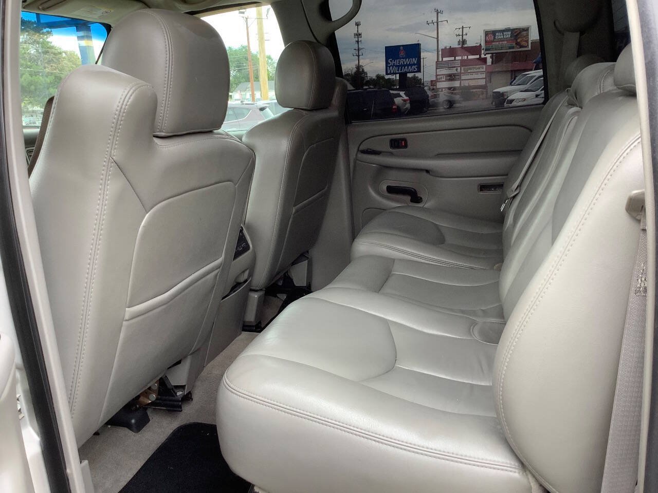 Used 2006 GMC Sierra 2500 SLE w/ Onstar Plus Package AWD/4WD image 42