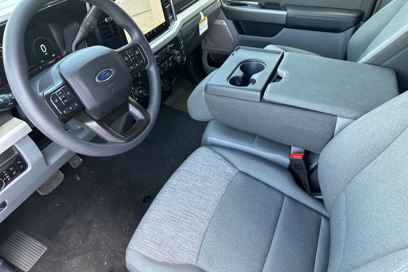 New 2026 Ford F350 XLT w/ XLT Premium Package AWD/4WD image 10