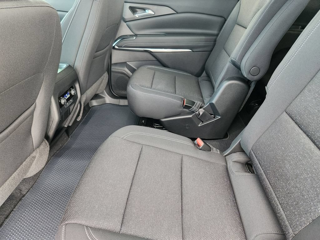 New 2026 Chevrolet Traverse LT FWD image 18