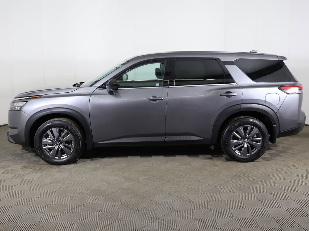 Used 2023 Nissan Pathfinder S image 15