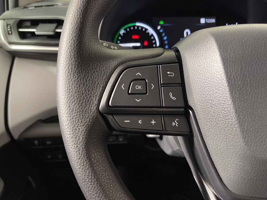 New 2026 Toyota Sienna LE FWD image 26