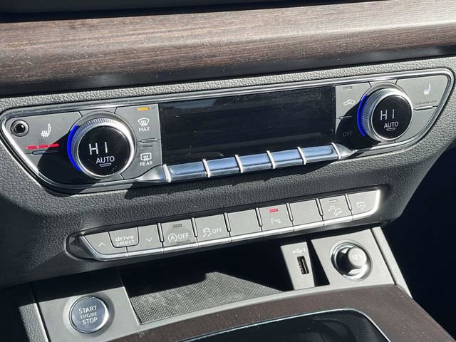 Used 2023 Audi Q5 2.0T Premium w/ Convenience Package image 32