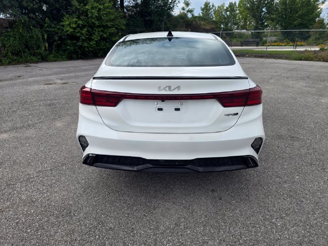 Used 2023 Kia Forte GT-Line w/ GT-Line Premium Package FWD image 5
