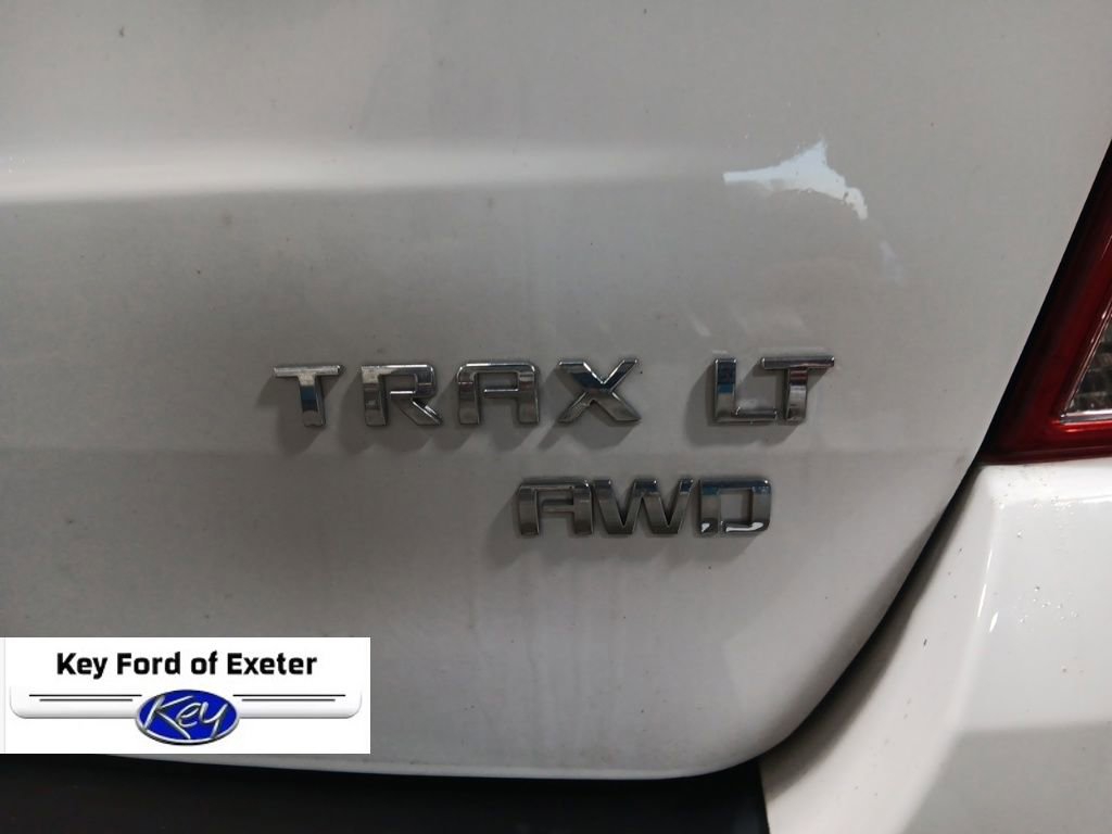 Used 2015 Chevrolet Trax LT w/ LT Sun and Sound Package image 11