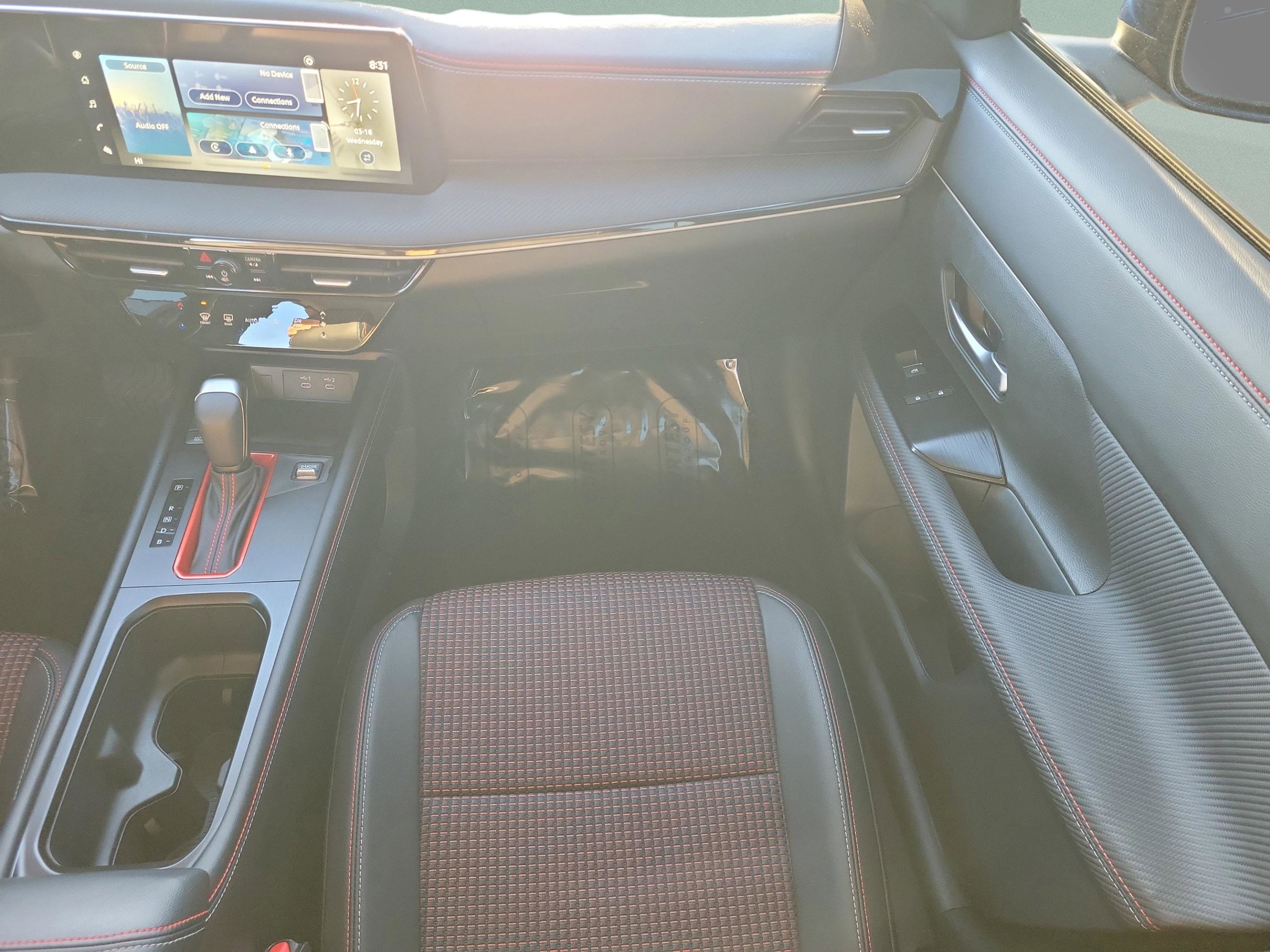 Certified 2025 Nissan Kicks SR image 14