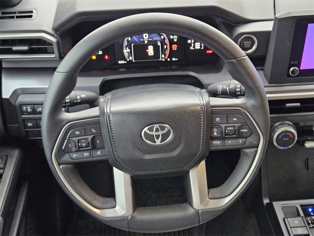 Used 2025 Toyota 4Runner SR5 image 27