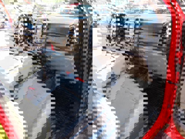 Used 2017 Ford F550 2WD Crew Cab Super Duty image 10