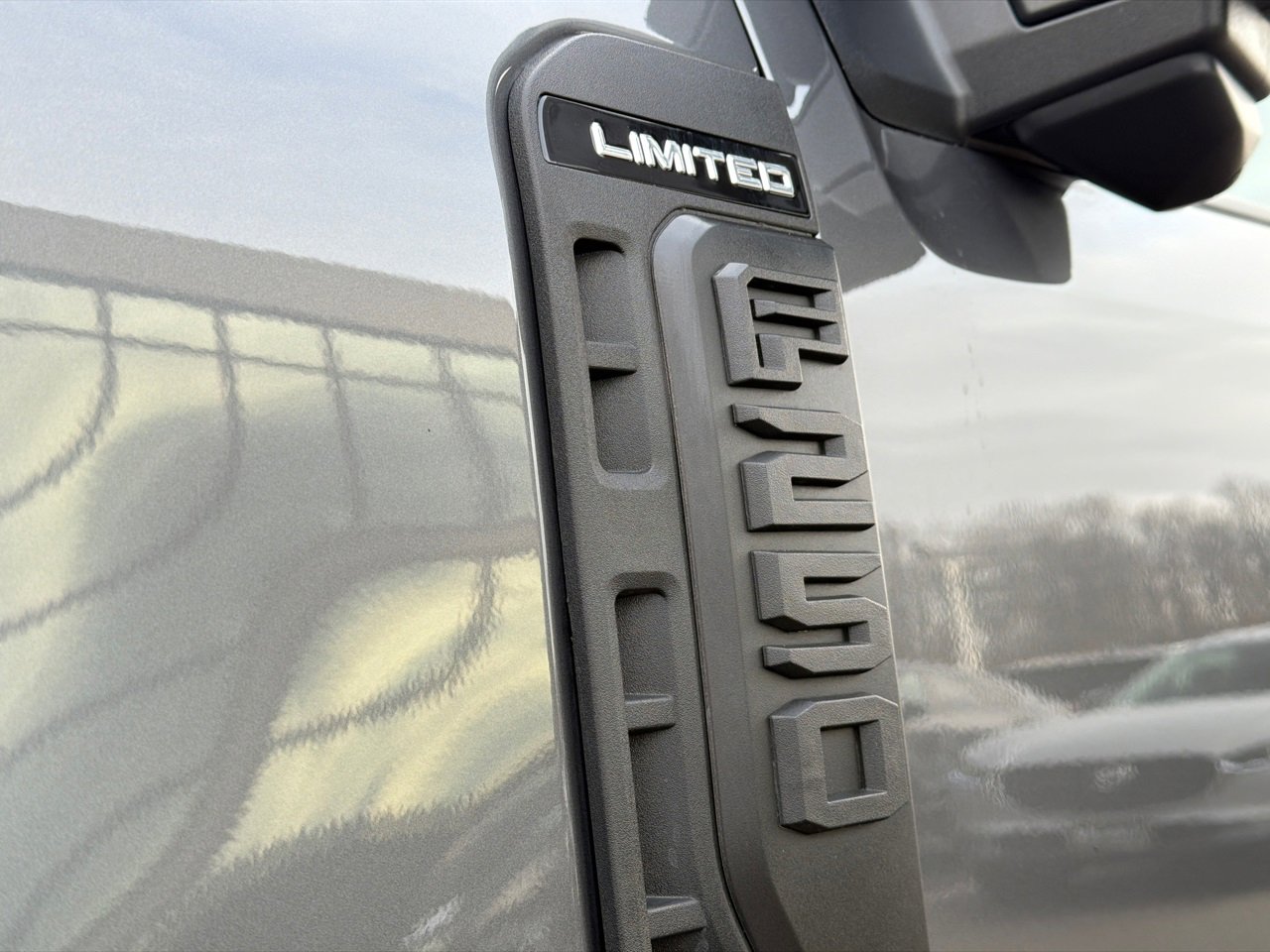 Used 2024 Ford F250 Limited w/ FX4 Off-Road Package image 16