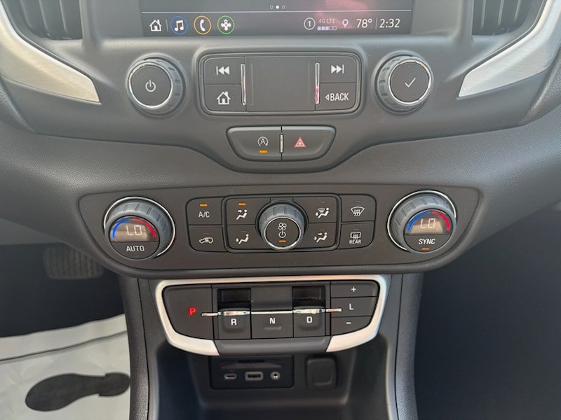 Used 2022 GMC Terrain SLT AWD/4WD image 13