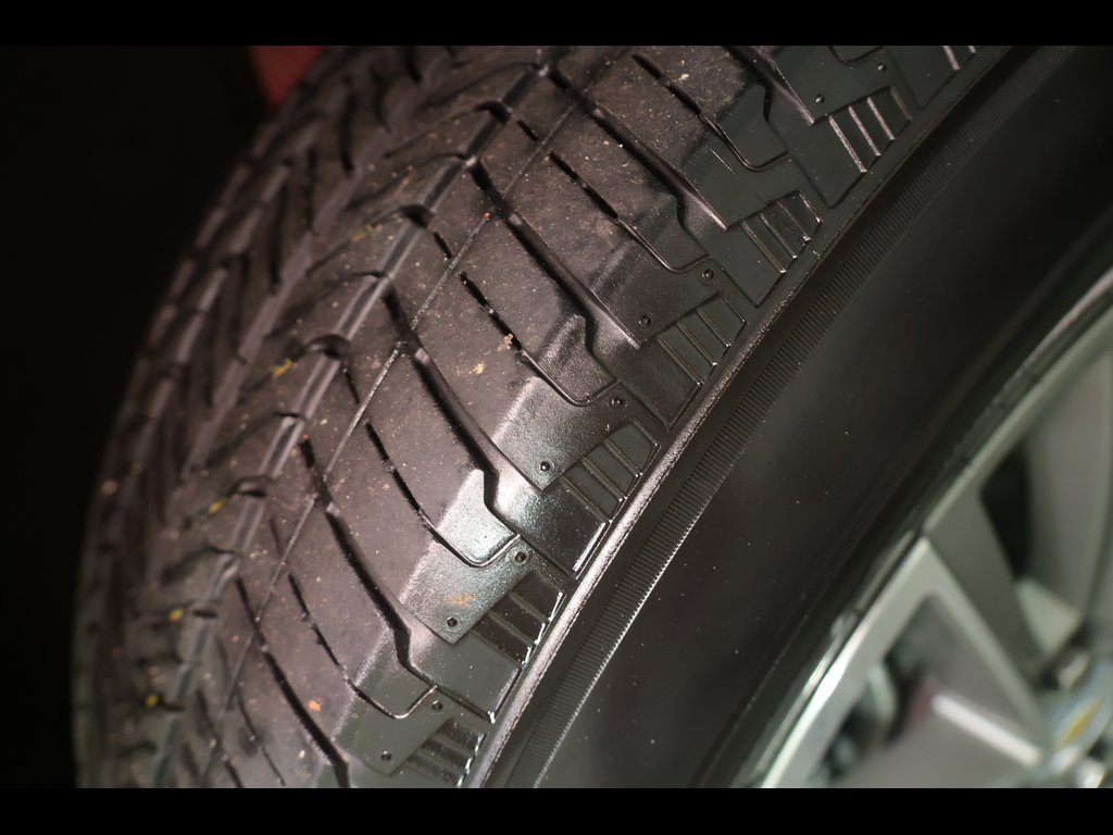 Used 2023 Chevrolet Traverse LT image 11