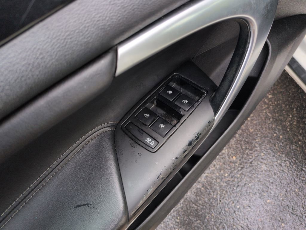 Used 2012 Buick Regal Premium image 12