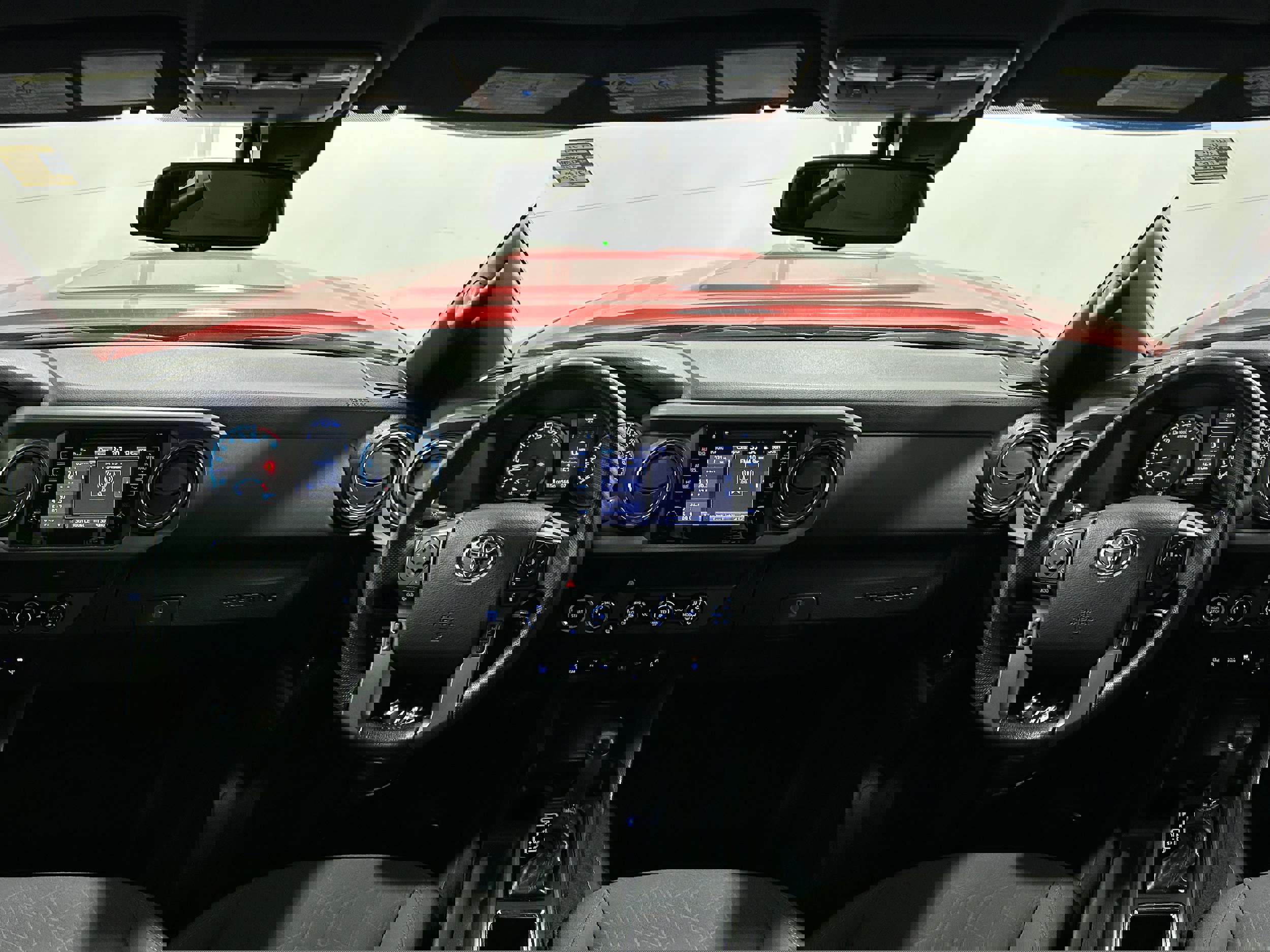 Used 2019 Toyota Tacoma TRD Sport image 12