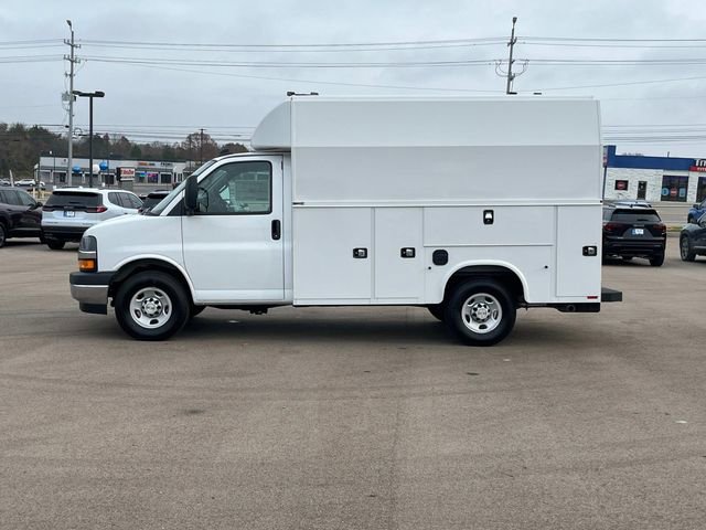 New 2025 Chevrolet Express 3500 w/ Power Convenience Package RWD image 10