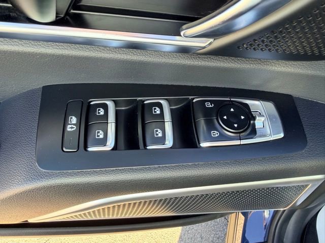 Used 2024 Kia Telluride EX w/ EX Captain's Chair Package image 16
