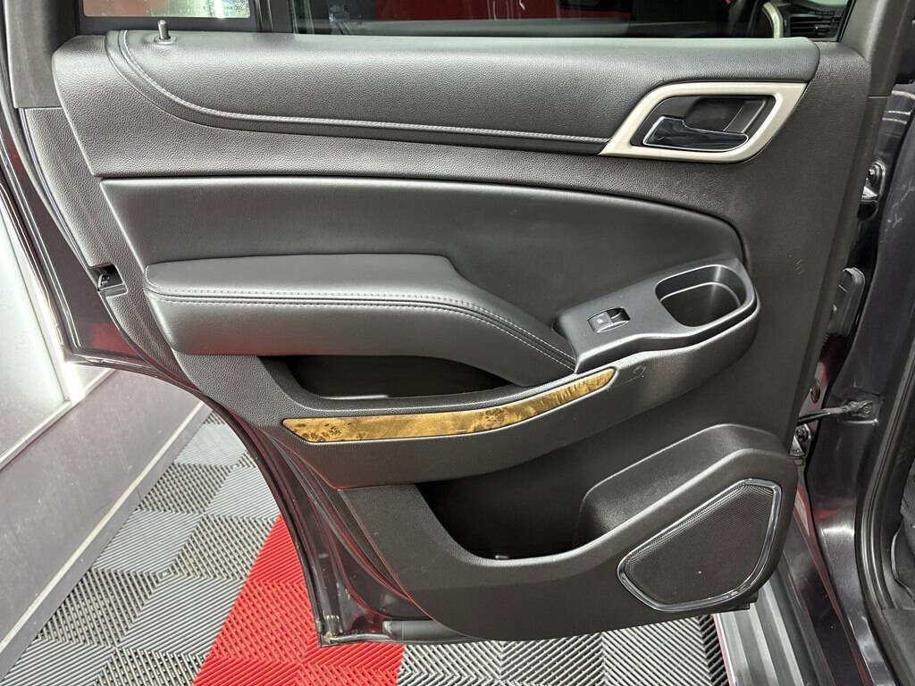 Used 2016 GMC Yukon Denali w/ Open Road Package image 10