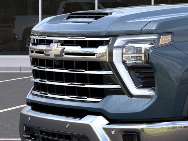 New 2026 Chevrolet Silverado 2500 LTZ w/ LTZ Premium Package AWD/4WD image 13