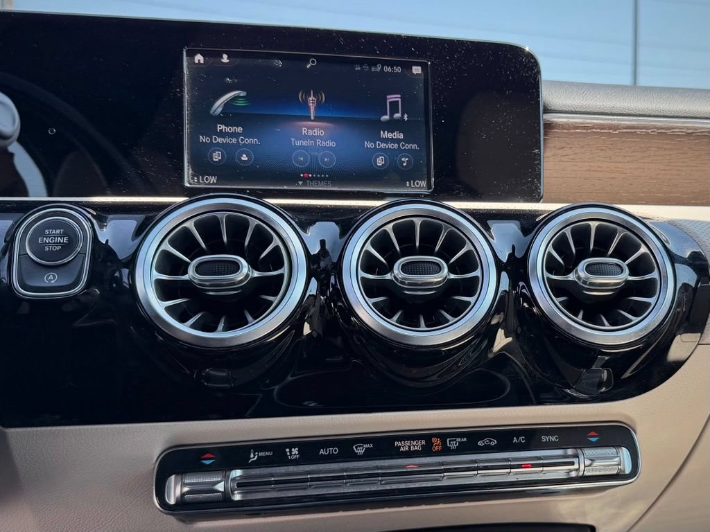 Used 2021 Mercedes-Benz A 220 image 40