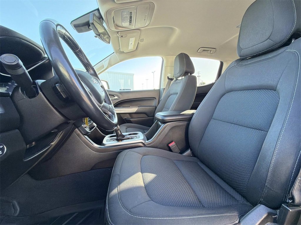 Used 2019 Chevrolet Colorado LT w/ LT Convenience Package image 12