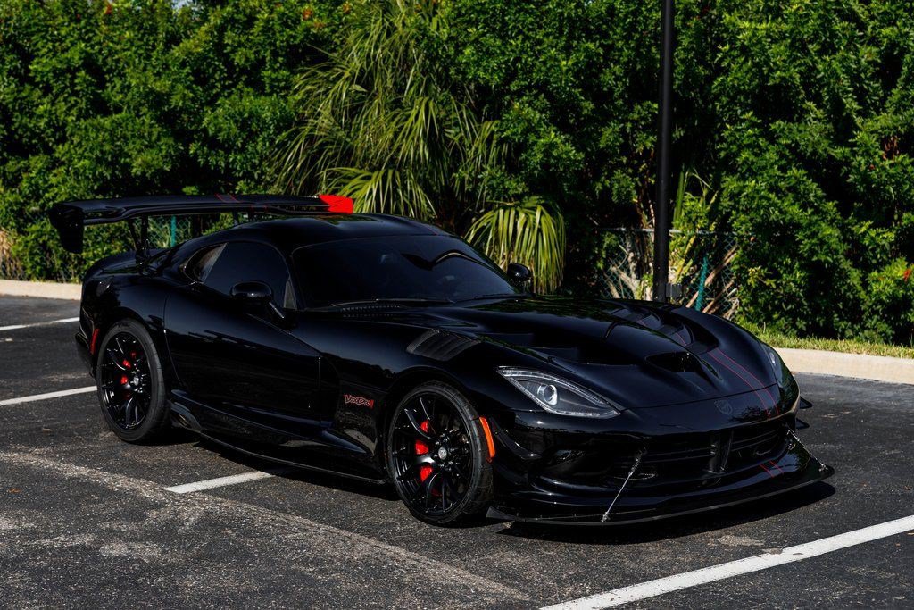 Used 2017 Dodge Viper GTC w/ ACR Package RWD image 2