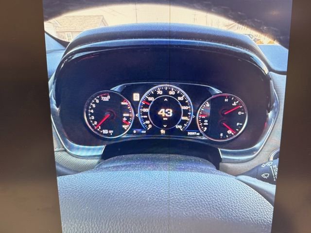 Used 2023 Chevrolet Traverse Premier image 6