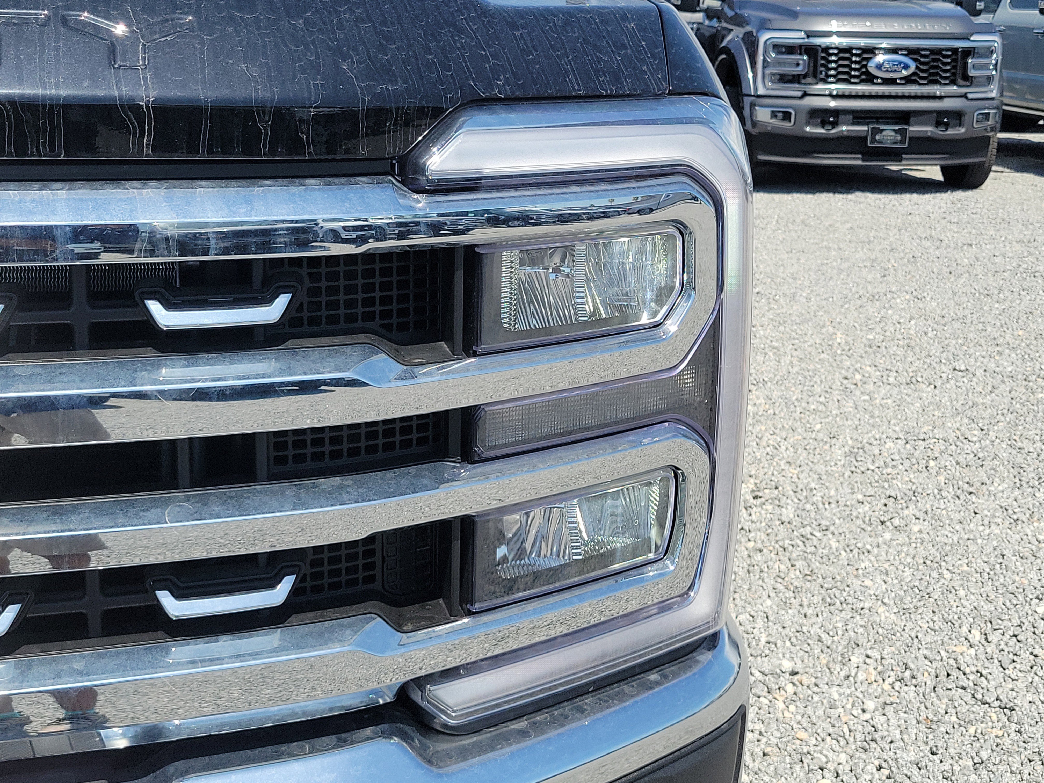 New 2025 Ford F250 Lariat w/ Lariat Ultimate Package image 4