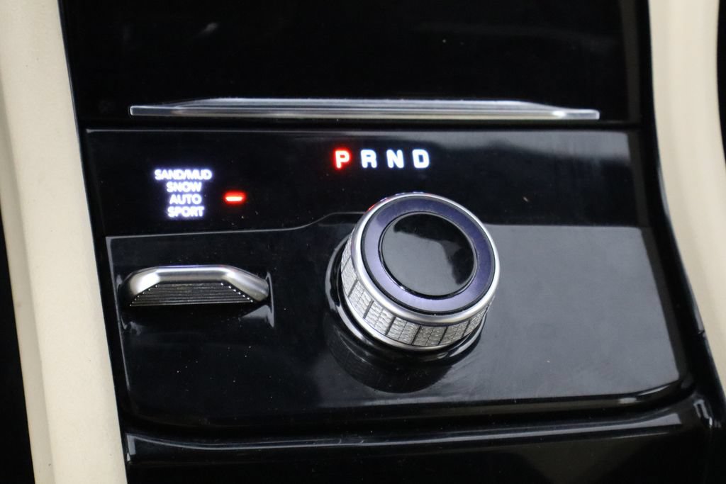 Used 2023 Jeep Grand Cherokee Limited AWD/4WD image 29