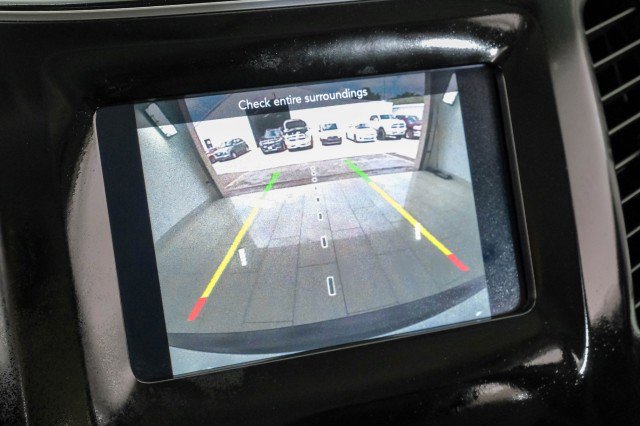 Used 2021 Jeep Cherokee Latitude Plus AWD/4WD image 23