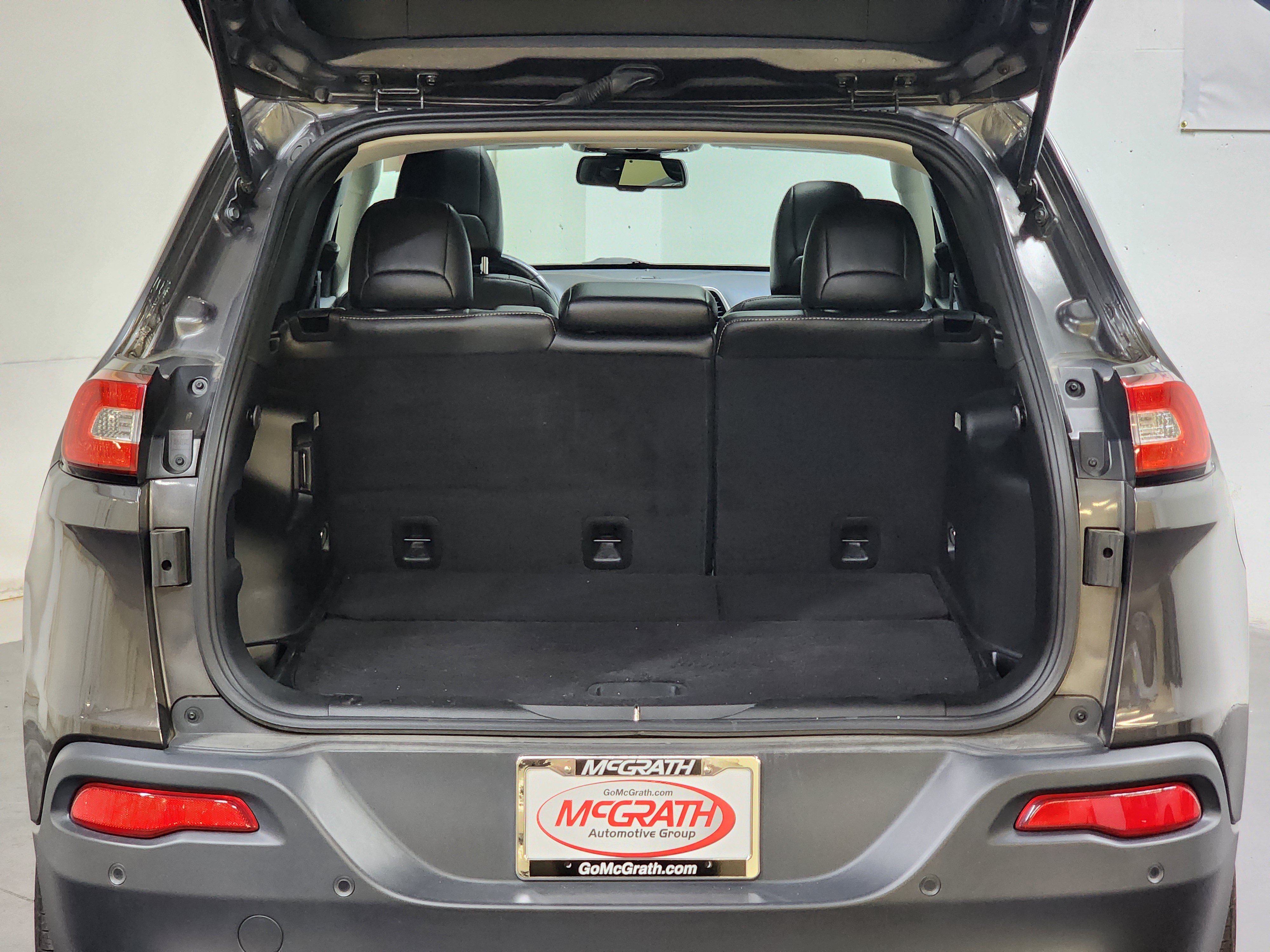 Used 2015 Jeep Cherokee Limited AWD/4WD image 8