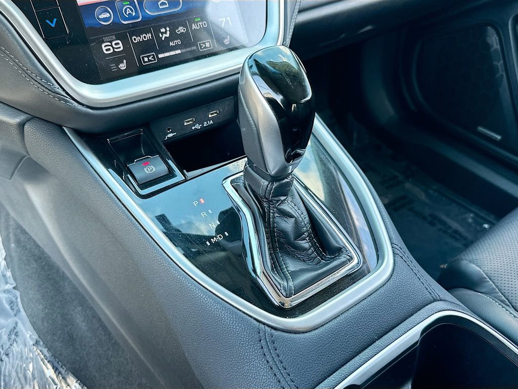 Used 2022 Subaru Outback Limited image 17