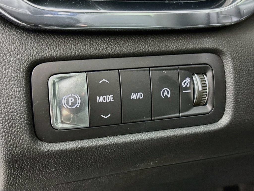 New 2026 GMC Acadia Denali w/ Super Cruise Package AWD/4WD image 10