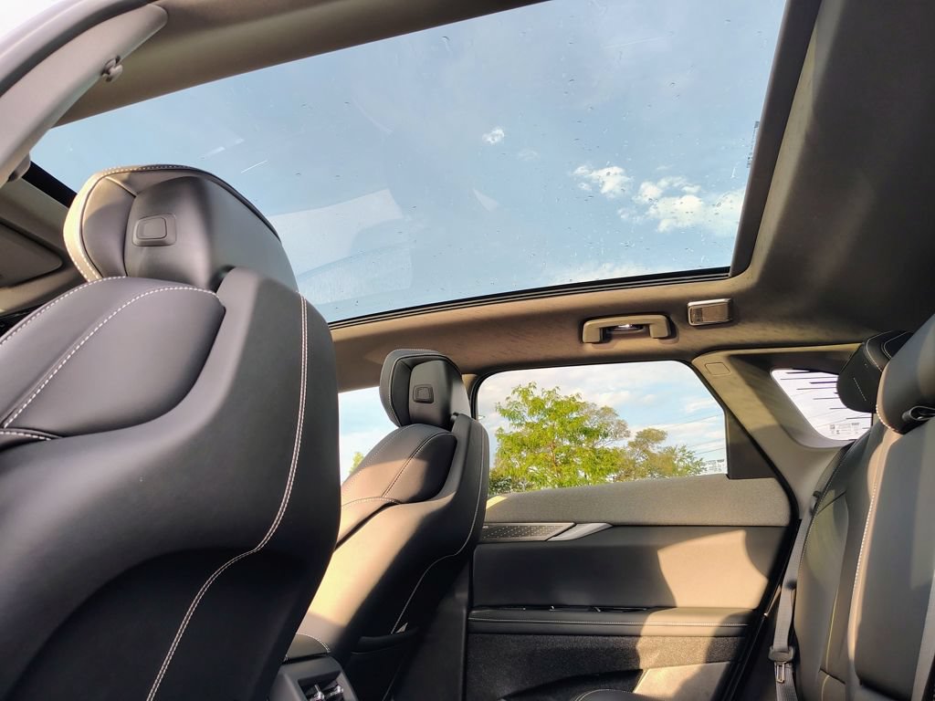 New 2027 Cadillac Optiq Premium Luxury AWD/4WD image 42